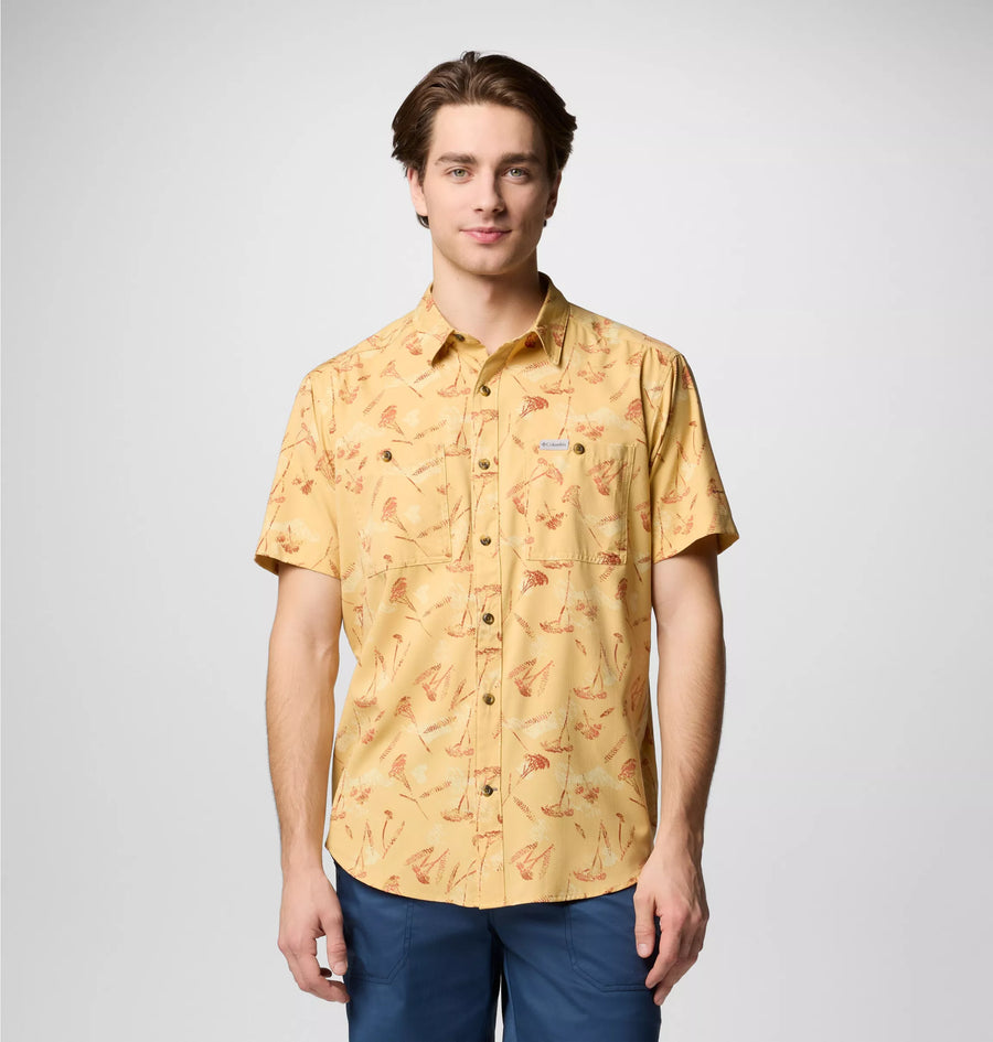 Camisa manga corta Utilizer™ con diseño estampado para hombre