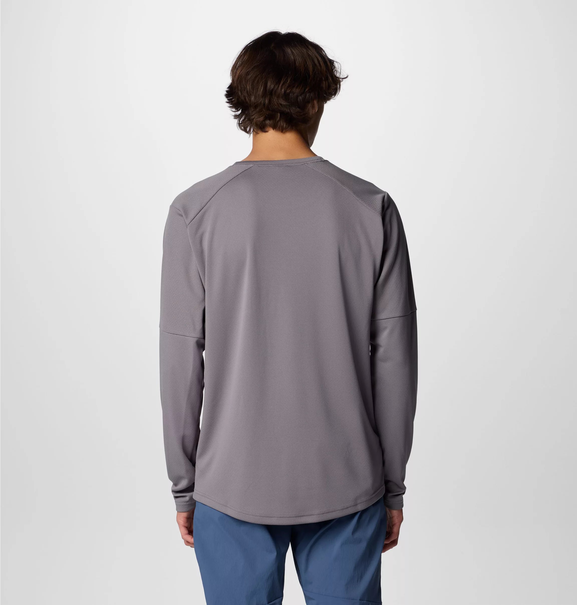 gris oscuro