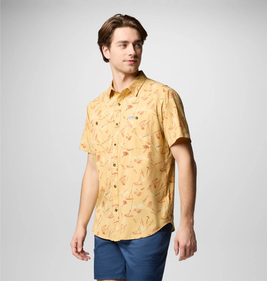 Camisa manga corta Utilizer™ con diseño estampado para hombre